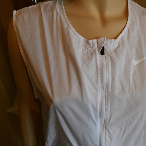 Dallas Cowboys Nike Repel Women's 2 Piece Large Vest/Jacket Windbreaker N W Tags - Picture 4 of 16